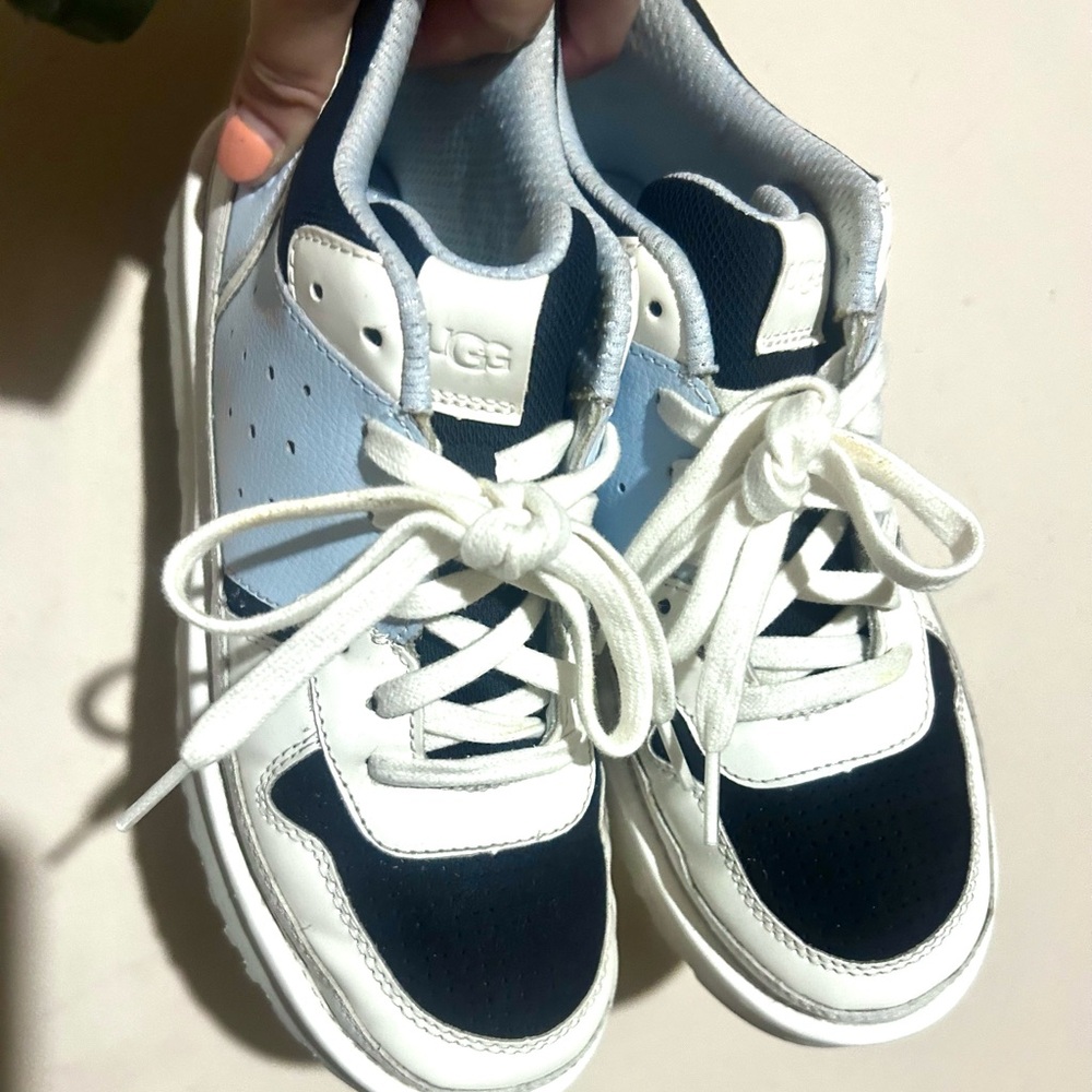 UGG Sneakers